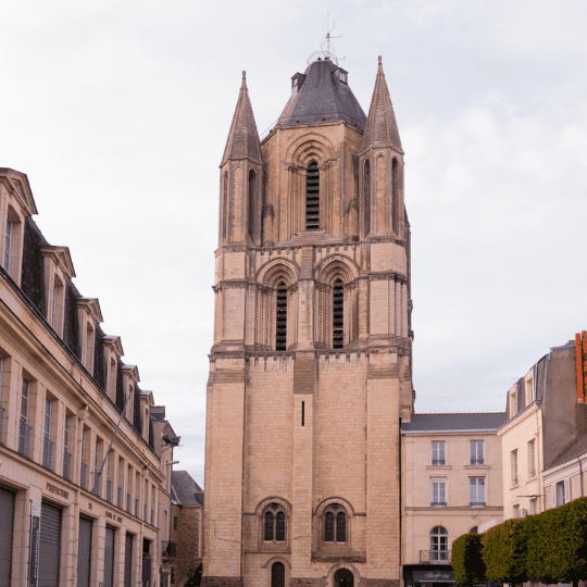 TOUR-SAINT-AUBIN-URBAWEAZZ