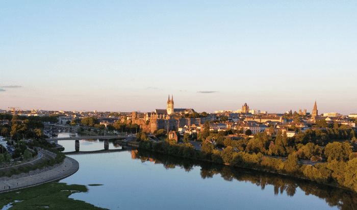Jeu de piste urbain gratuit - Angers - Saumur - Le Mans - Montjean sur loire